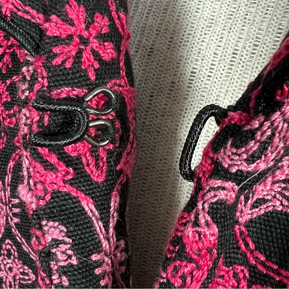 Talbots Petites Women’s Embroidered Pink & Black Cotton Blazer Size 4 EUC - Picture 4 of 14
